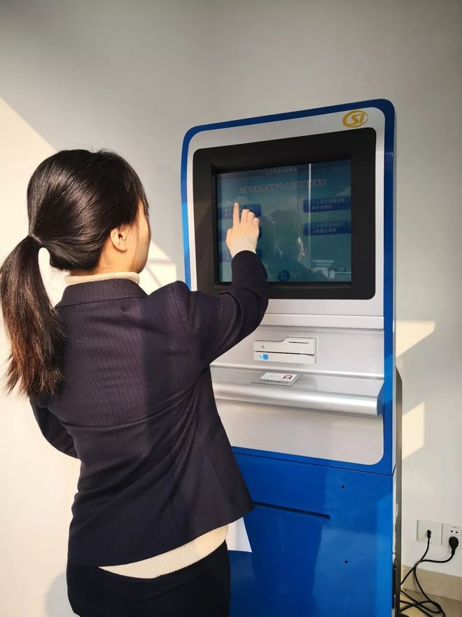 永川24小时套医保卡回收(24小时套医保卡回收什么意思)